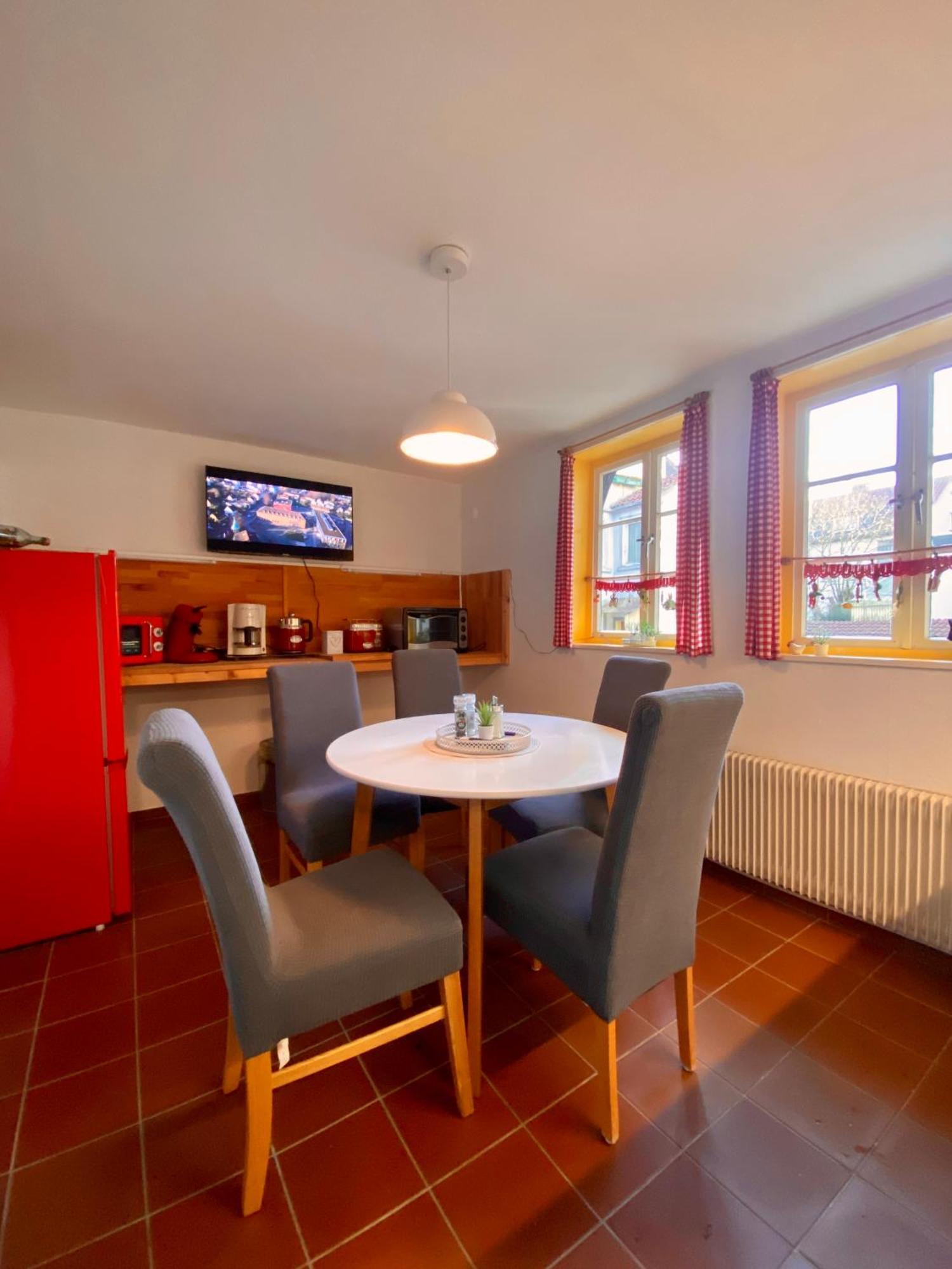 Ferienhaus "Sofia" Anno 1650, Neu - Top Lage - Tempur Beds - Wifi - Parking - Im Herzen Von Detmold-Altstadt, Historische Stadtmauer, Old Lane Detmold Eksteriør bilde